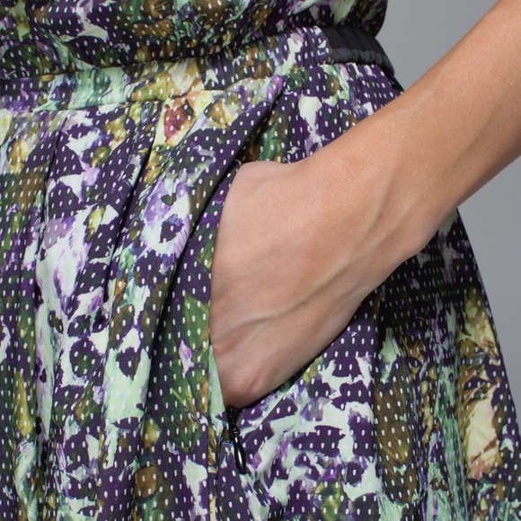 Lululemon Athletica Women's City Summer Dress Floral Sport White Multi Size 4 - Picture 2 of 6